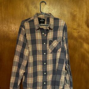 Hollister Men's Blue and Pink plaid flannel